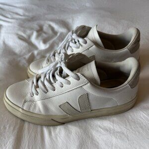 Size 39 Veja Campo Sneakers in Extra White/Natural Suede